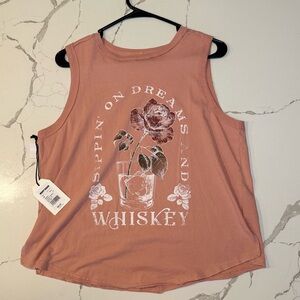 CLEO + WOLF WOMEN'S BRIANNA HIGH LOW WHISKEY GRAPHIC TANK